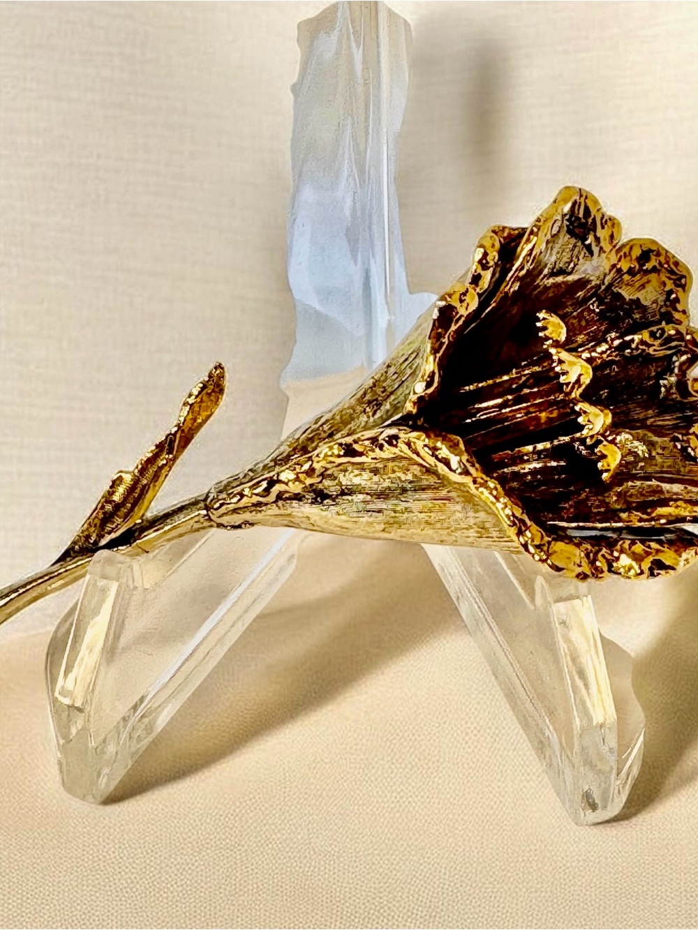 ART- Decorative Calla Lily BROOCH